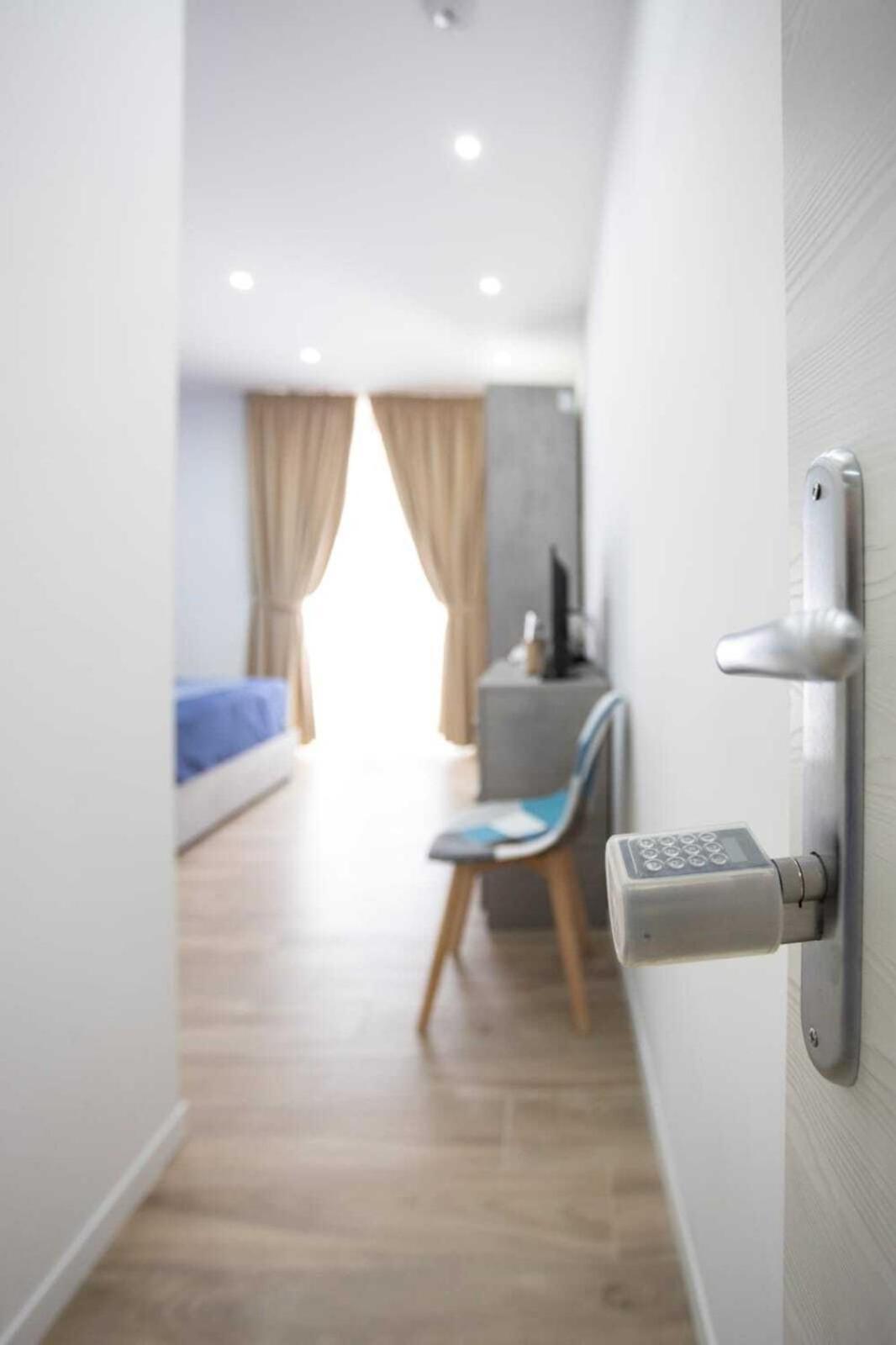 Giuly Suites & Rooms Naples Exterior photo
